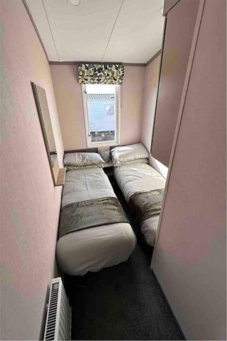 Brand New 6 Berth Holiday Home Selsey Eksteriør billede