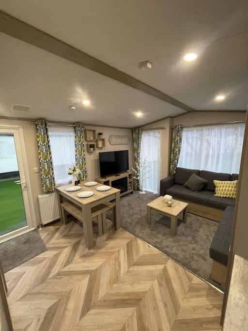 Brand New 6 Berth Holiday Home Selsey Eksteriør billede